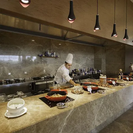 Gloria Sports Arena 5*