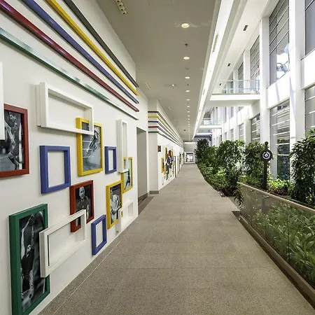 Gloria Sports Arena Complex